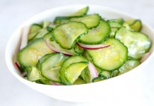 Zdrava in okusna kumarična solata